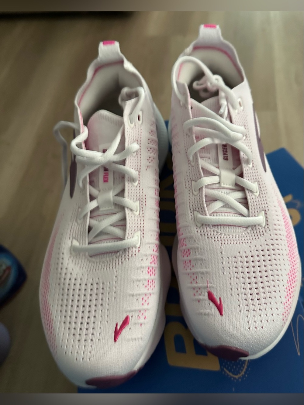 Women's Lightweight White & Pink Running Sneakers by Brooks